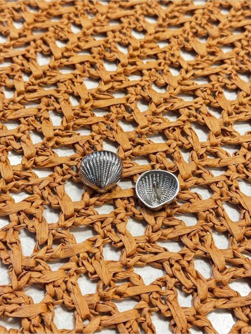 Deniz Kabuğu Model Desenli Tasarım Beyaz Renk Metal Blazer Düğme Aksesuar Küçük Boy 16 Mm 1 Adet
