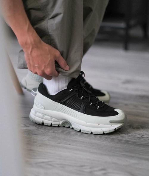 Zoom Vomero Roam Winterized Erkek Spor Ayakkabı-FV2295-001