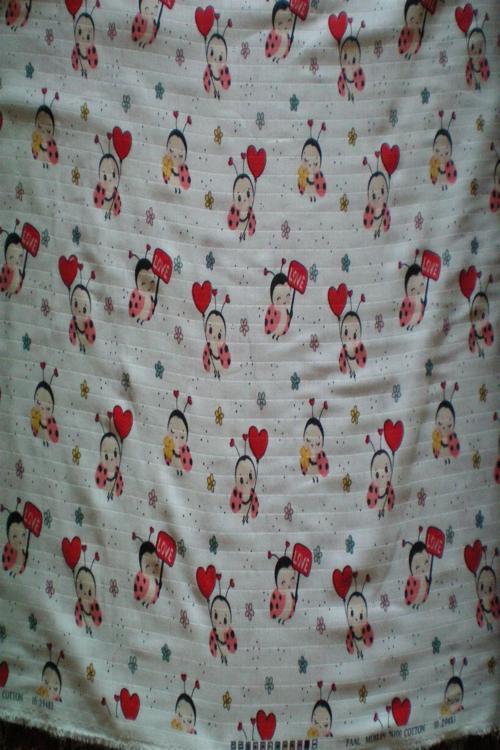 %100 Pamuk Tek Kat Müslin Bezi 90x90 cm Kalp& Uğur Böceği
