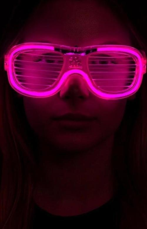 Nessiworld Pembe Led Işıklı Parti Gözlüğü - Neon Glow Şerit Gözlük 3 Modlu