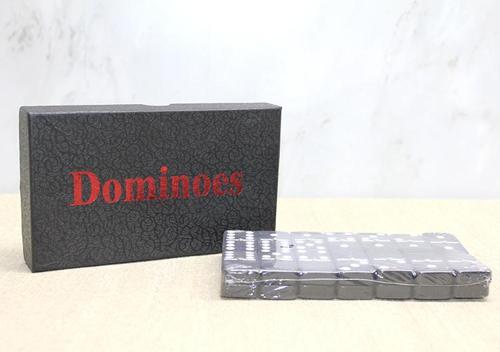 Plastik Kutulu Domino Oyunu 