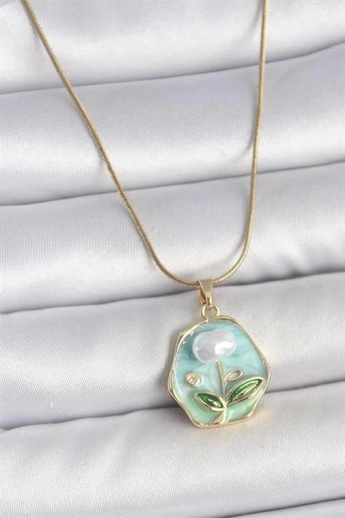 316L Çelik Gold Renk Zincir Mavi Çiçek İşlemeli İnci İşlemeli Portre Model Kadın Kolye