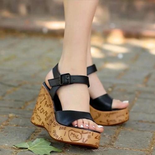 Riboy Siyah Cilt Dolgu Topuk Sandalet