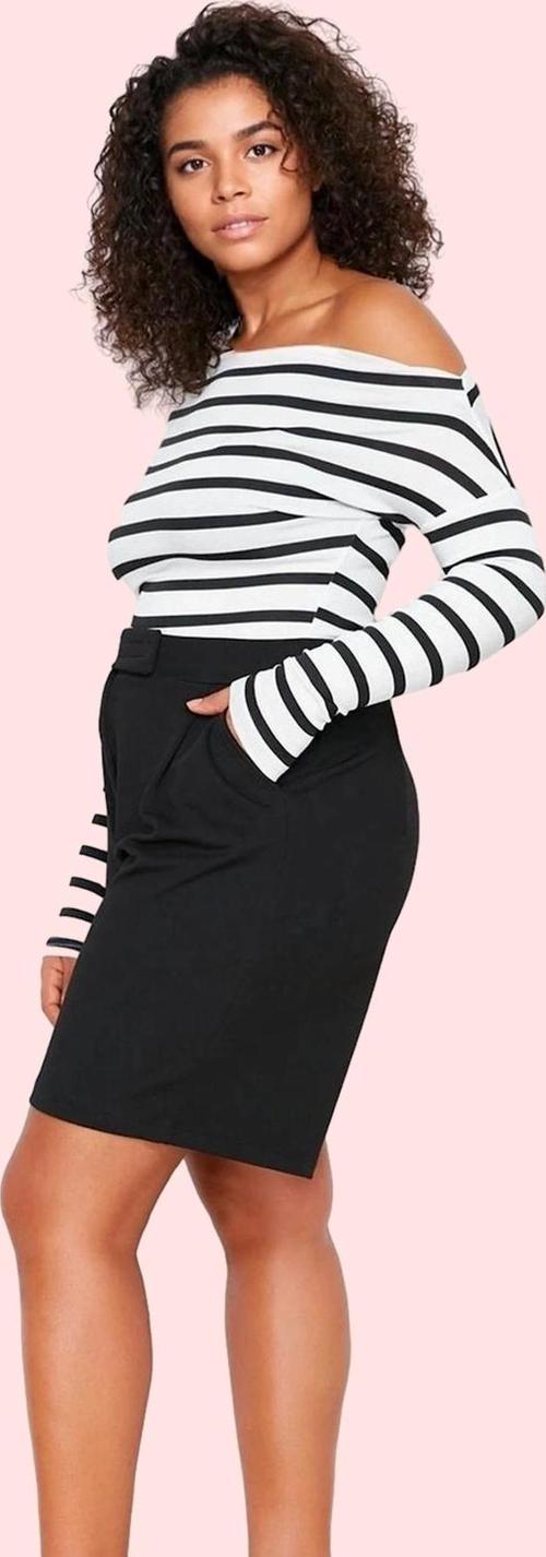 Kadın Büyük Beden Örme Şort Düz Desen Rahat Günlük Yaz Modern Tasarım Stilin Buluştuğu Yer