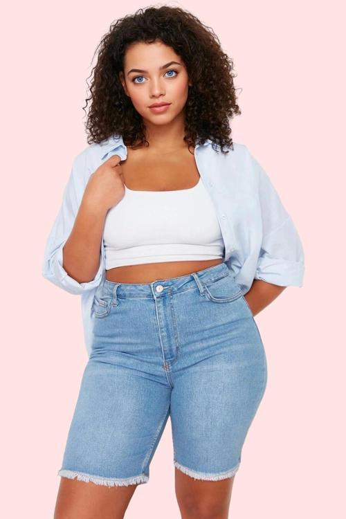 Kadın Skinny Denim Şort Yüksek Bel Düz Desenli Rahat Günlük Kombin Yaz Aylarının Vazgeçilmezi
