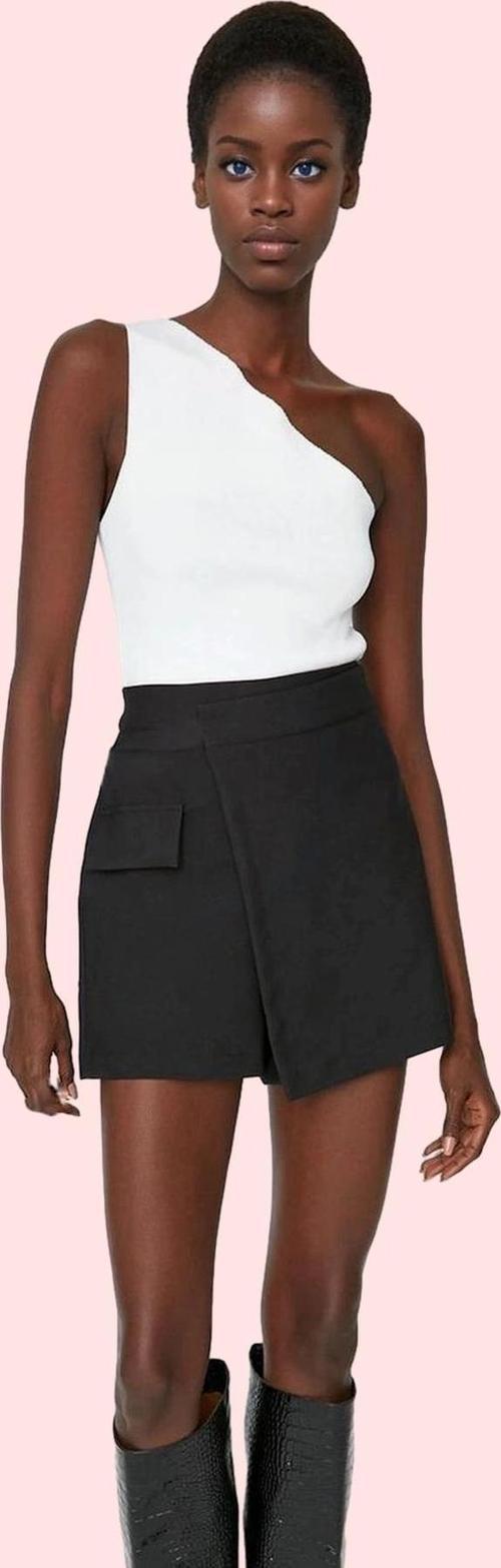 Kadın Şort Etek Yüksek Bel Finike Dokuma Cepsiz Kemerli Günlük Kullanım Yaz Aylarının Vazgeçilmezi