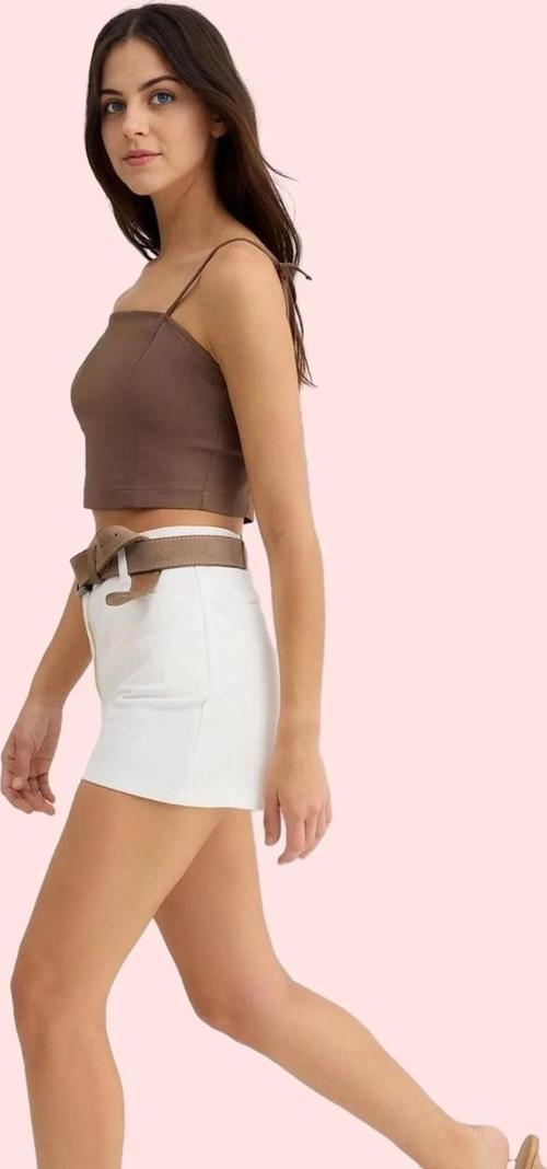 Kadın Pamuklu Gabardin Mini Şort Yüksek Bel Geniş Paça Günlük Kombinler Yaz Aylarının Vazgeçilmezi