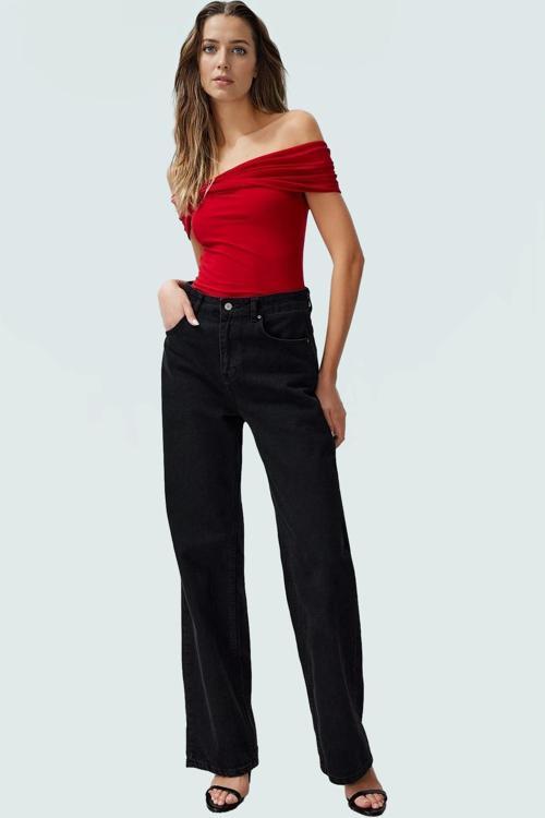 Vücuda Oturan Kısa Kollu Bluz Polyester Karışımlı Yazlık Konforlu Kesim