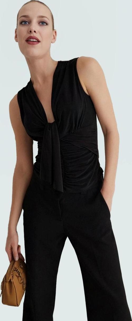 Yazlık Büstiyer Şık Rahat Polyester Elastan Kumaş Uzun Ömürlü Profesyonel Görünüm