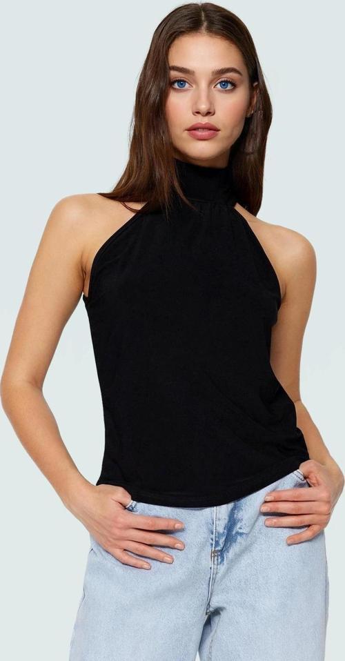 Halter Yaka Kolsuz Bluz Polyester Regular Kalıp İş ve Günlük Şık Görünüm Premium Kalite