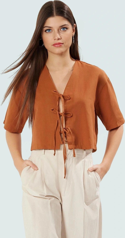 Önden Bağcıklı Crop Bluz V Yaka Dokuma Terrycotton Kumaş Rahat Günlük Trend Tasarım