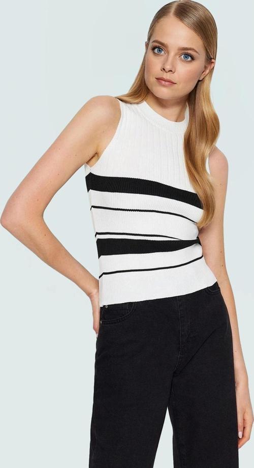 Renk Bloklu Kolsuz Triko Bluz Rahat Kalıp Polyester Yazlık Modern Stil Şık Görünüm Uzun Ömürlü