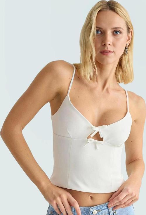 Rahat ve Şık Finike Dokuma Bluz Polyester Elastan Karışımı Modern Stil Özel Tasarım