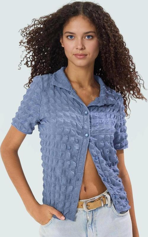 Rahat ve Şık Gofre Örme Bluz Günlük Kombinleriniz İçin Modern Stil Trend Tasarım