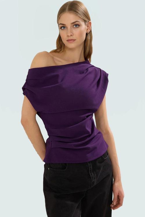 Şık Dökümlü Örme Bluz Asimetrik Yaka Kısa Kol Regular Kalıp Özel Tasarım Modern Stil