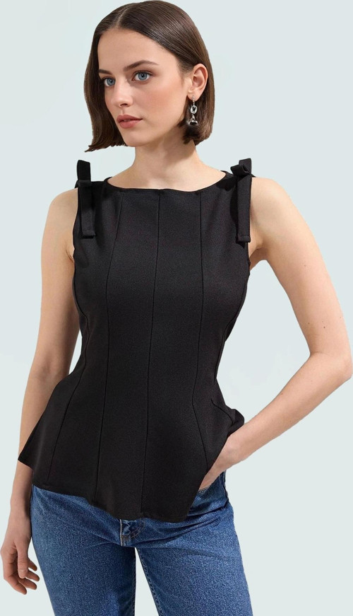 Kolsuz Örme Bluz Peplum Kesim Bisiklet Yaka Yazlık ve Şık Mükemmel Uyum Modern Stil