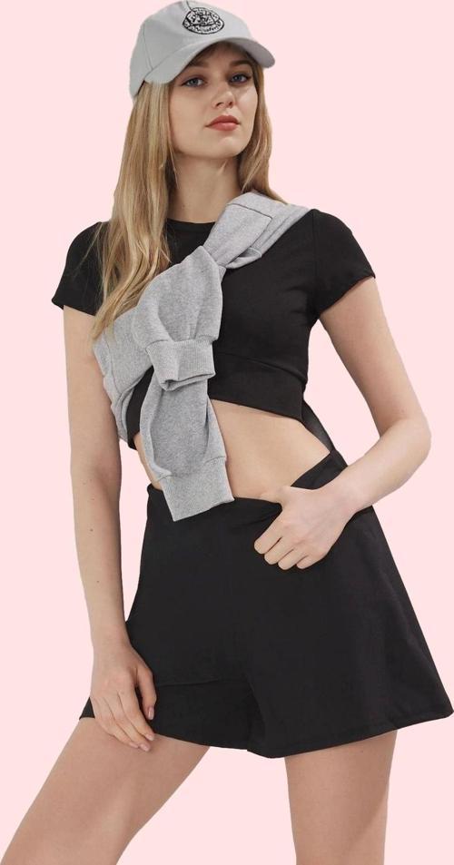 Kadın Spor Likra Wide Leg Kısa Boy Şort Etek Görünümlü Normal Bel Rahat Kesim Günlük Kullanım