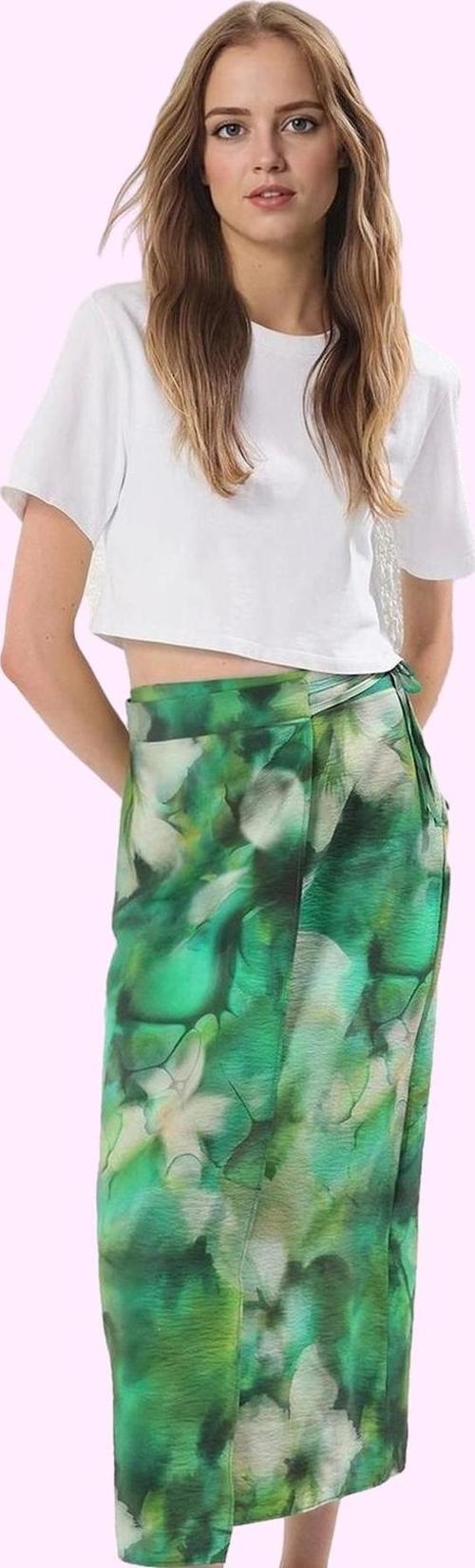 Kadın Batik Desenli Sarong Etek Lilyum Dokuma Yazlık Casual Günlük Kullanım Modern Tasarım