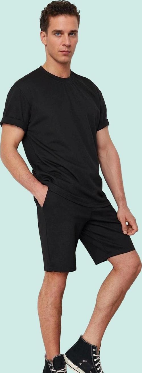 Erkek Yazlık Şort; Nefes Alan Örme Kumaş Boru Paça Rahat Kalıp Günlük Stil Kaliteli Malzeme