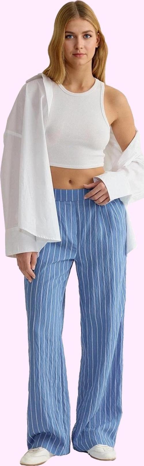 Kadın Çizgili Wide Leg Pantolon Rahatlık ve Şıklık Bir Arada Günlük Kombinler İçin Hafta Sonu