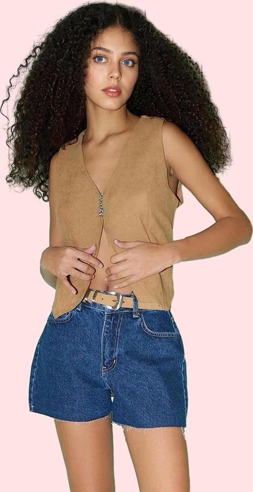 Kadın Denim Şort Pamuk Rahat Kesim Yaz Aylarının Vazgeçilmezi Günlük Kullanım Modern Tasarım