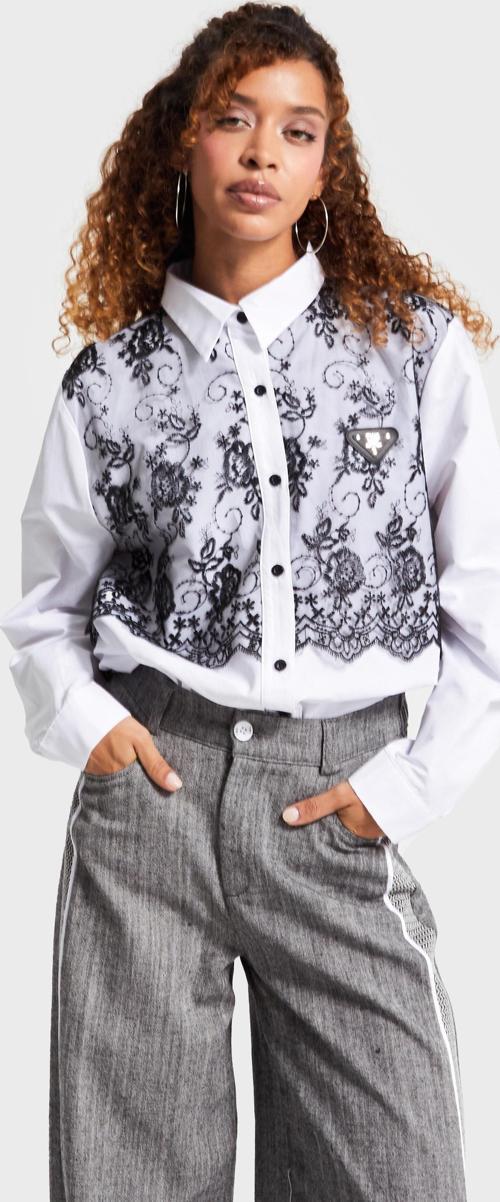 Kadın Beyaz Renk Siyah Dantel Detaylı Özel Tasarım Gömlek