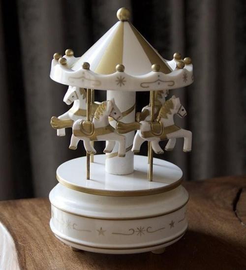 Nostaljik El Yapımı Atlı Karınca Müzik Kutusu Büyük Boy Gold