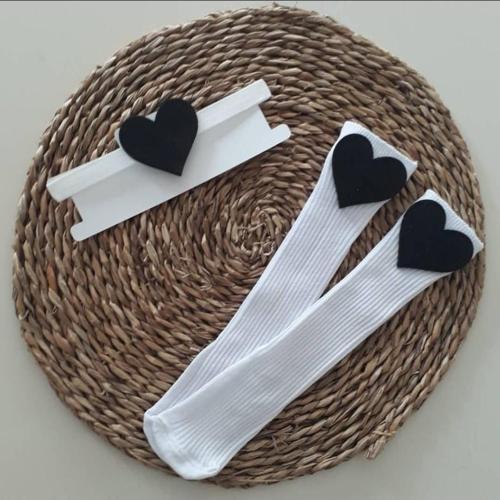 Kız Bebek Siyah Kalp Figürlü Bandana ve Beyaz Çorap Set