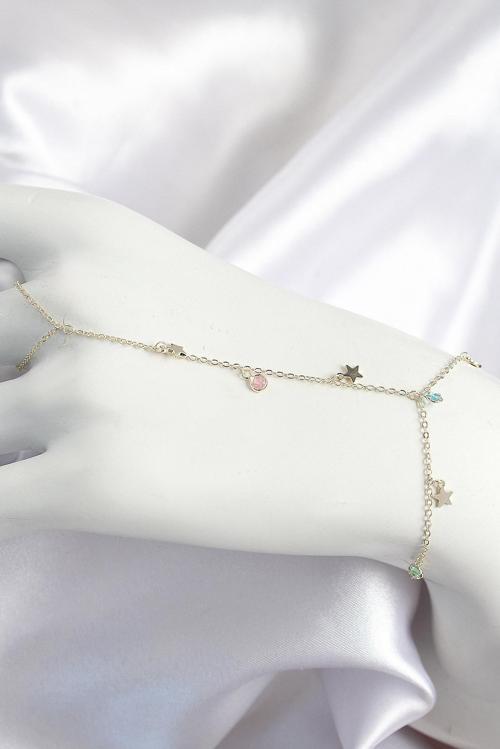 Pirinç Renkli Zirkon Taşlı Sallantılı Yıldızlı Model Gold Renk Kadın Şahmeran