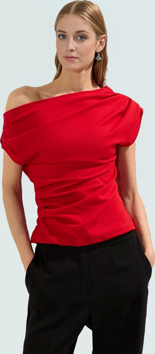 Şık Dökümlü Örme Bluz Asimetrik Yaka Kısa Kol Regular Kalıp Özel Tasarım Modern Stil
