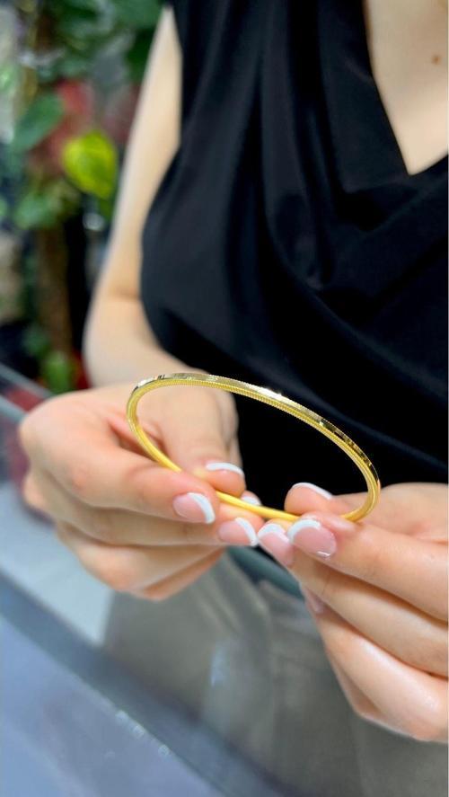 18 gr (GRAM) Oluklu Ajda Bilezik Işçiliksiz 22 Ayar Altın