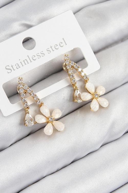 Pirinç Zirkon Taşlı Papatya Model Gold Renk Kadın Küpe