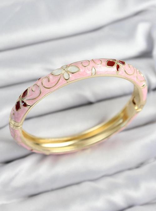 Mineli Pirinç Pembe Çiçek Motifli Gold Kadın Kelepçe