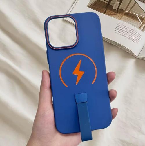iPhone 16  Pro Uyumlu Magsafe Şarj Özellikli Kamera Korumalı Kordon Standlı Silikon Kapak