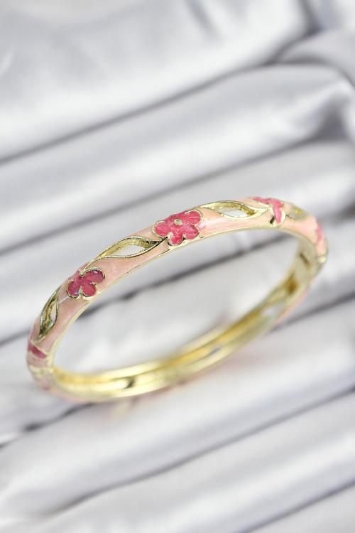 Mineli Pirinç Pembe Çiçek Motifli Gold Renk Kadın Kelepçe