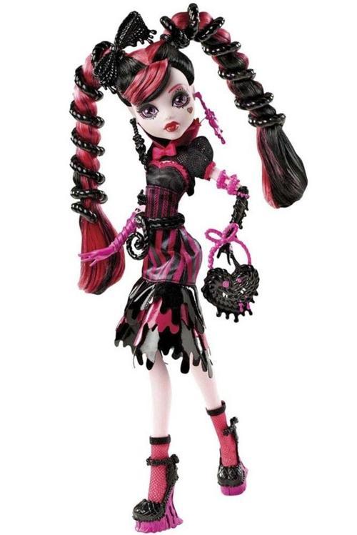 sweet screams draculaura