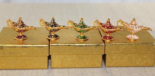 Mineli Metal Alaaddin Lambası Model 8