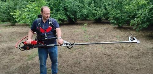 Fındık için Geliştirilmiş BSA63 3,1 Hp Yan Zeytin Ve Meyva Hasat Makinası