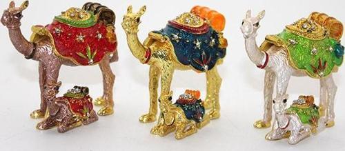 Swarovski Yavrulu Deve Model 1