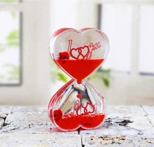 Kalp Şeklinde Jel Kum Saati