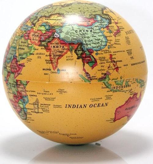 Masa Üstü Dönen Dünya Küre