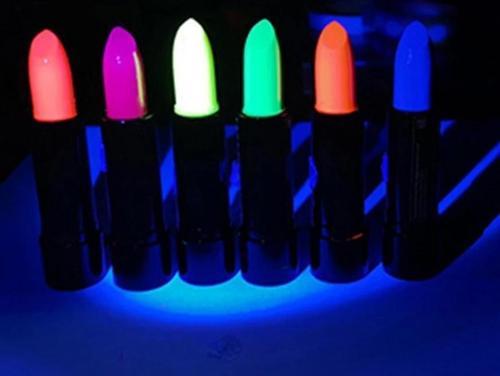 Karanlıkta Parlayan Yanan UV Neon Ruj Yüz Boyama 6 Adet 6 Renk