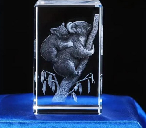 3D Kristal Koala Modeli