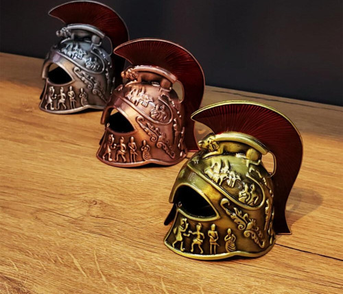Metal Dekoratif Şövalye Miğferi