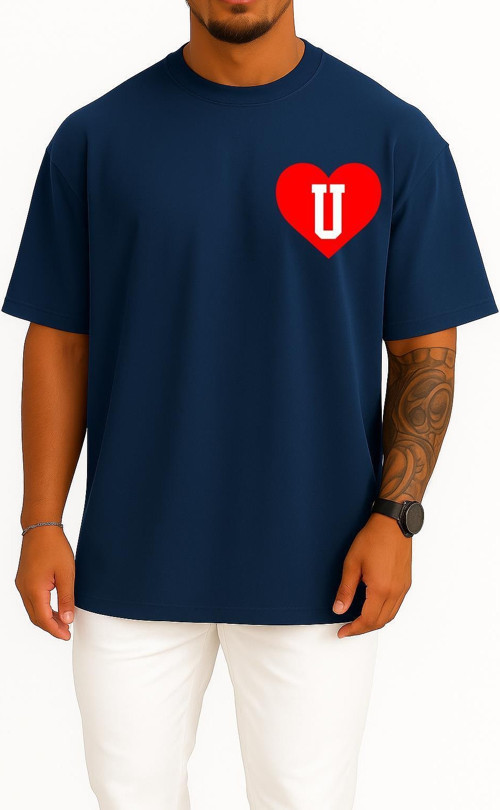 Oversize Kalp İçinde U Harfi Cep Tasarımlı Unisex T-Shirt