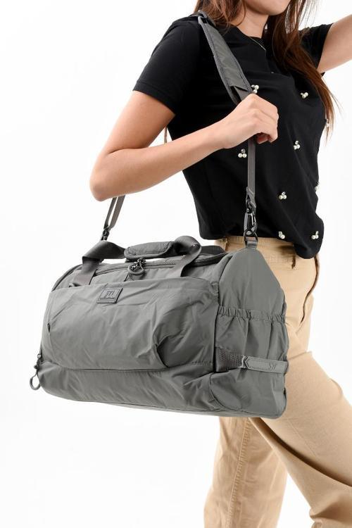 Unisex Kabin Boy Çapraz Askılı Omuz Çantası Seyehat Spor Çantası Hafif Paraşüt Kumaş 44*29 Cm