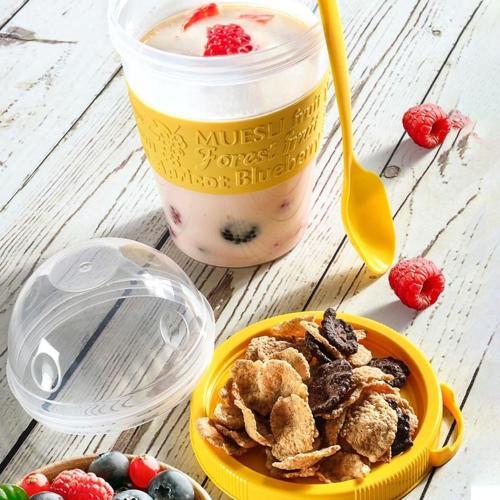 Take'n Go Kapaklı Kaşıklı Pratik Taşınabilir Meyveli Yoğurt Kabı (4401)