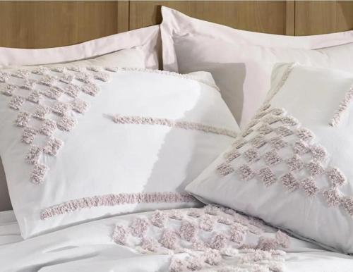 PUFF  NAKIŞLI NEVRESİM TAKIMI ÇİFT KİŞİLİK BİANCA BEJ