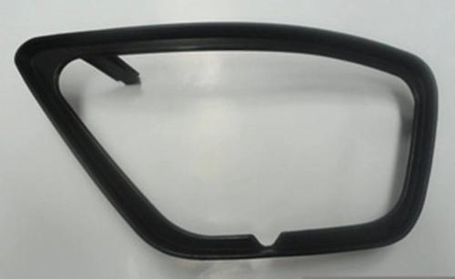 2002-2005 Ford Focus Sdhb Sis Lamba Kapağı Sol Siyah Sis Delikli (Isam) (Adet) (Oem No:1208011)