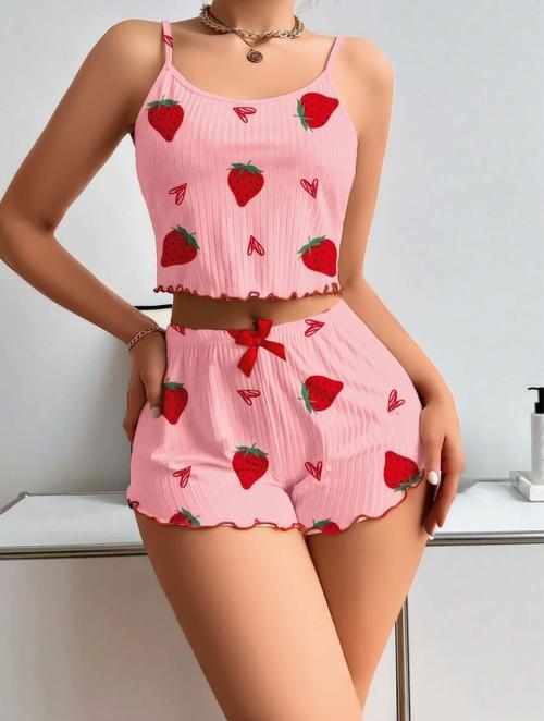Pamuklu Pembe Üstüne Çilek Desen Fitilli Askılı Şortlu Pijama Takımı